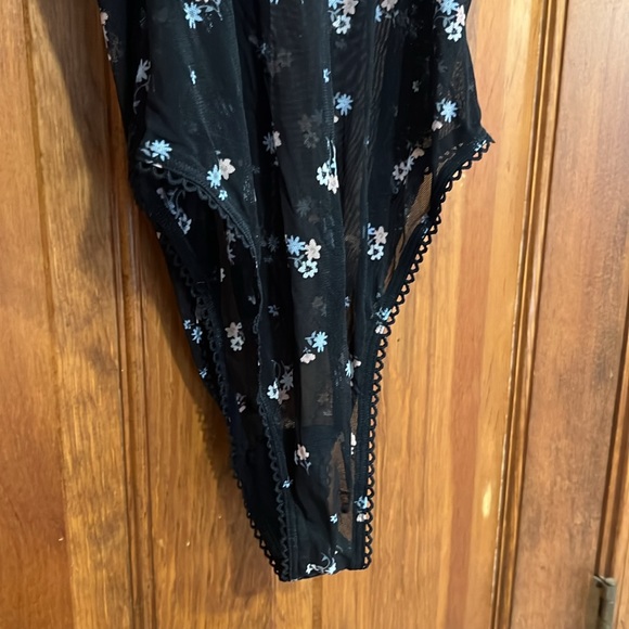 Hollister Mesh Bodysuit - Picture 6 of 6